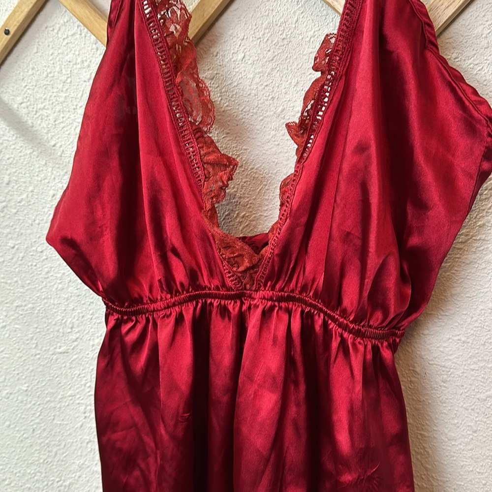 Deep v neck Malbec red lingerie romper || Size 6